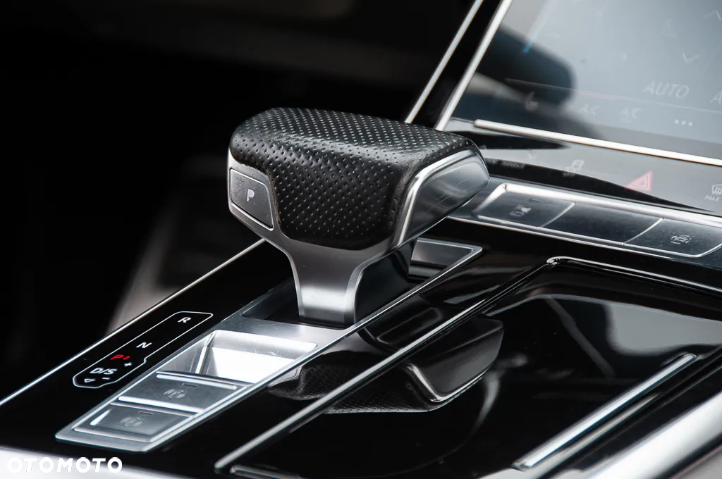 Audi Q8 50 TDI quattro tiptronic - 14
