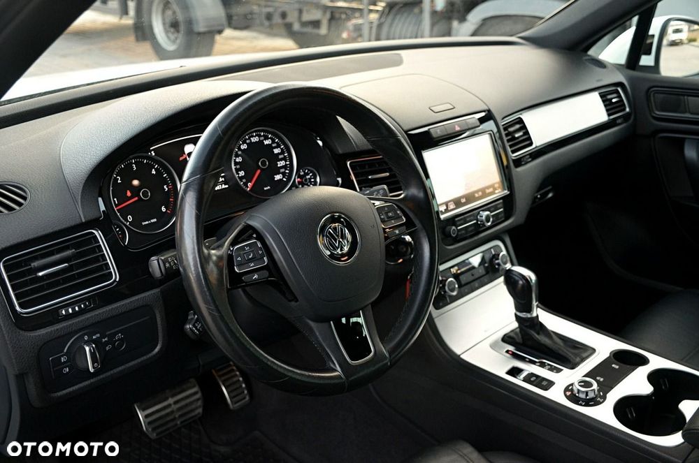 Volkswagen Touareg - 18