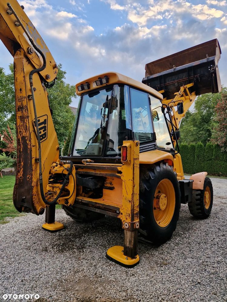 JCB 3CX - 8