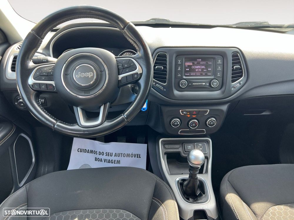 Jeep Compass 1.3 T Sport - 10