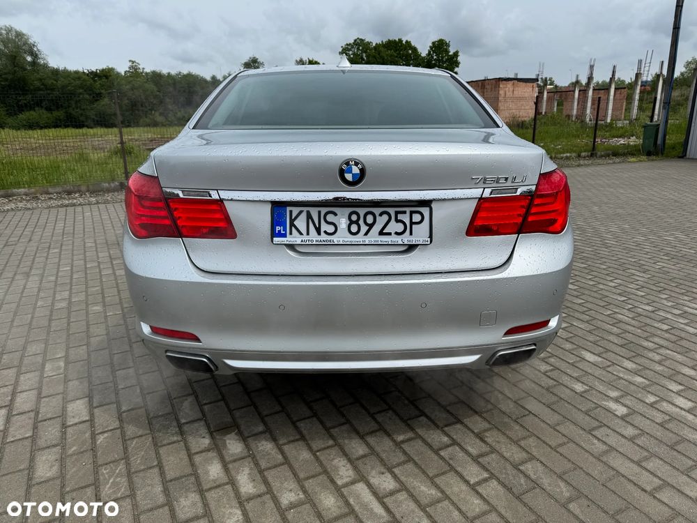BMW Seria 7 750Li - 9