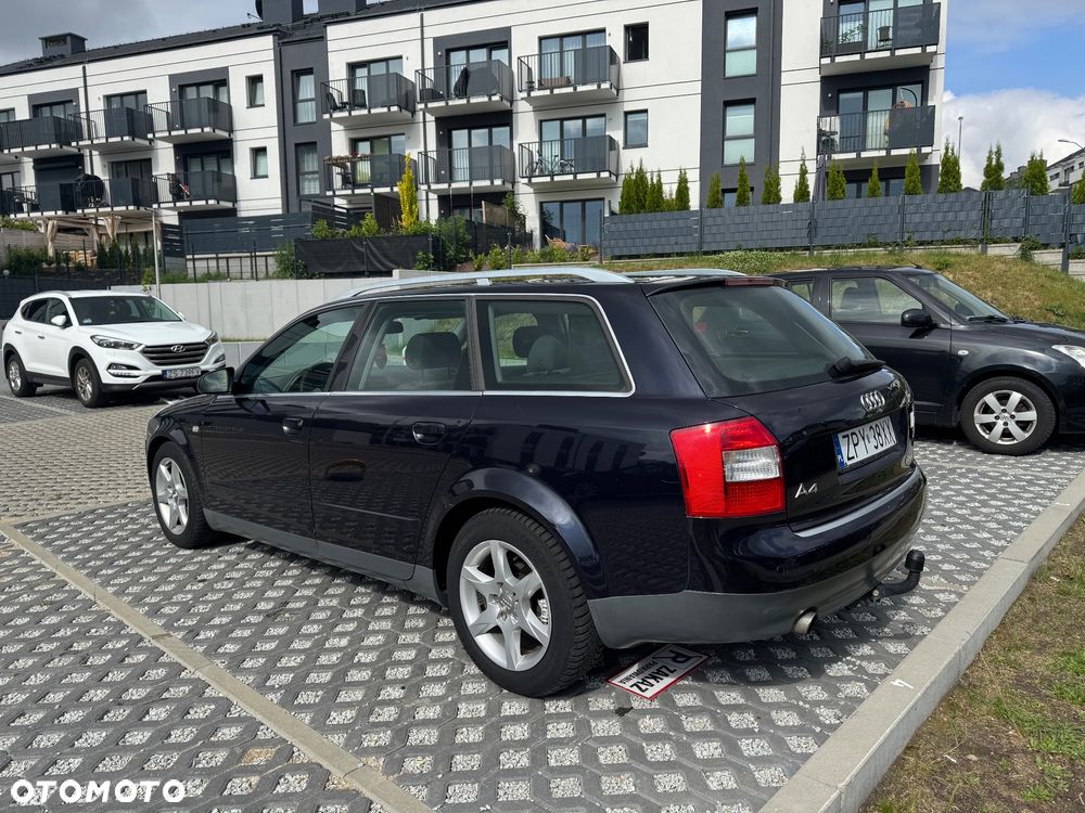 Audi A4 Avant - 4
