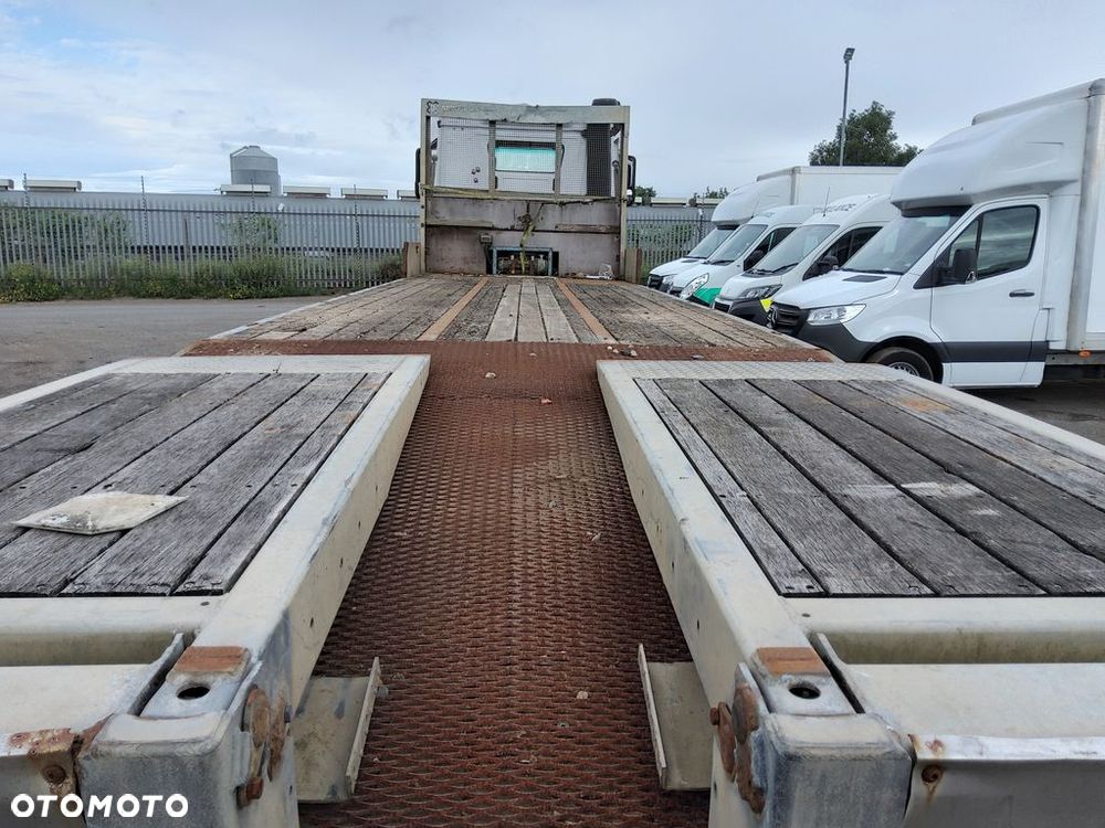 Mercedes-Benz AROCS 3240 - 5