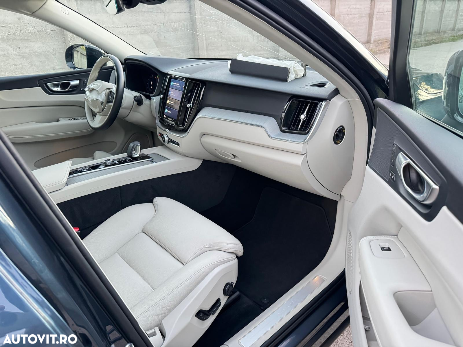 Volvo XC 60 Recharge T6 Twin Engine eAWD Inscription Expression - 7
