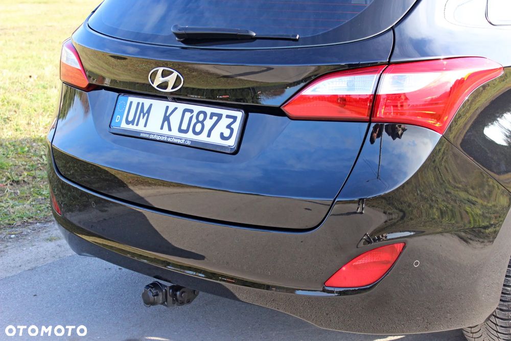 Hyundai i30 blue Kombi 1.6 GDi Style - 14