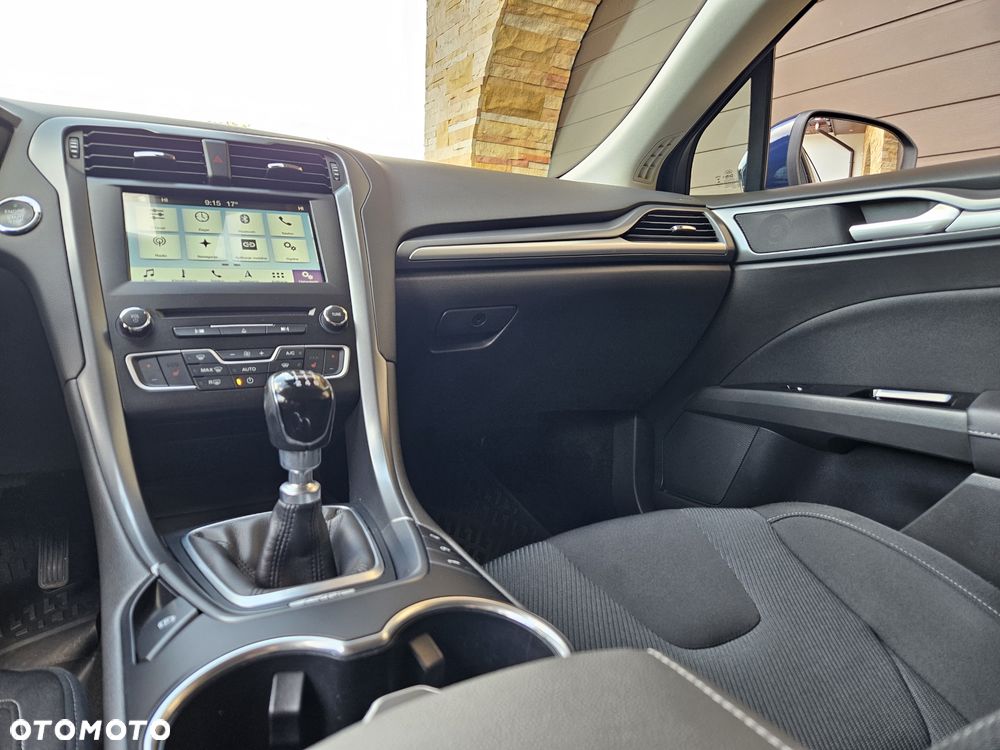 Ford Mondeo - 22