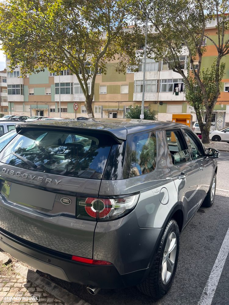 Land Rover Discovery Sport 2.0 TD4 HSE Luxury 7L - 3