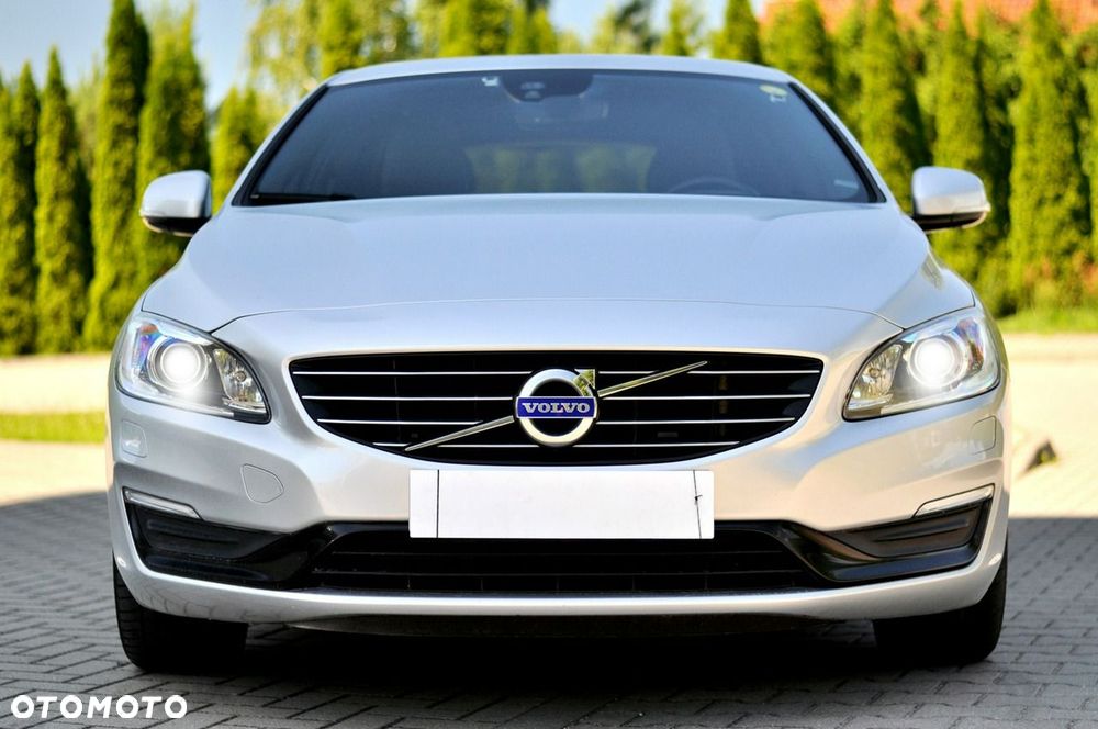 Volvo V60 D2 Drive-E Momentum - 3