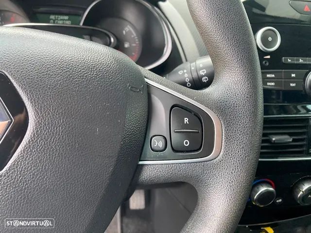 Renault Clio 1.5 dCi Dynamique S - 12