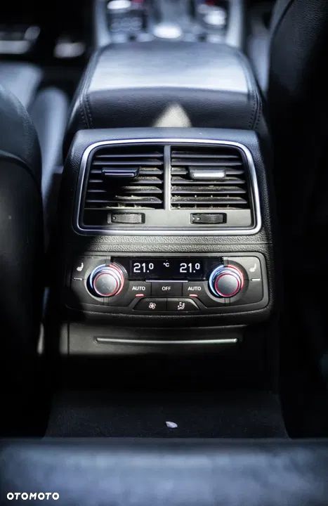 Audi A6 Avant 2.0 TDI Ultra DPF S tronic - 19