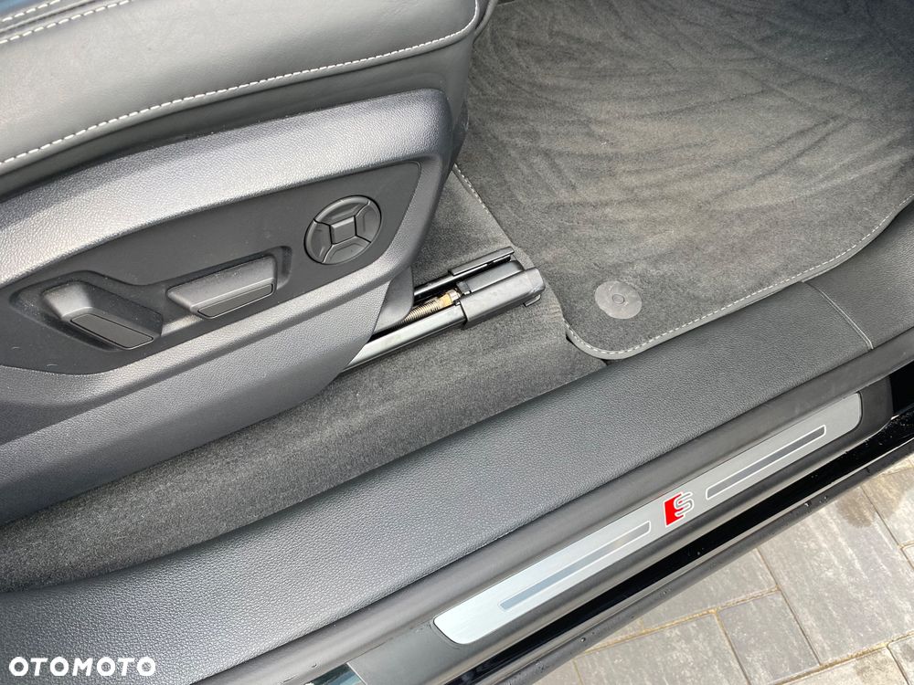 Audi Q8 55 TFSI quattro tiptronic - 20