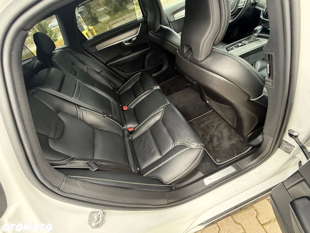 Volvo V90 T4 R-Design - 13