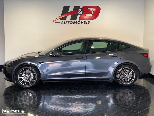 Tesla Model 3 Long Range Tração Traseira - 2