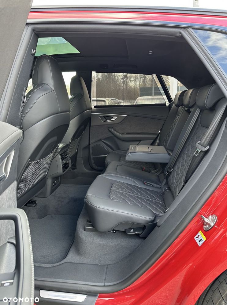 Audi SQ8 - 19