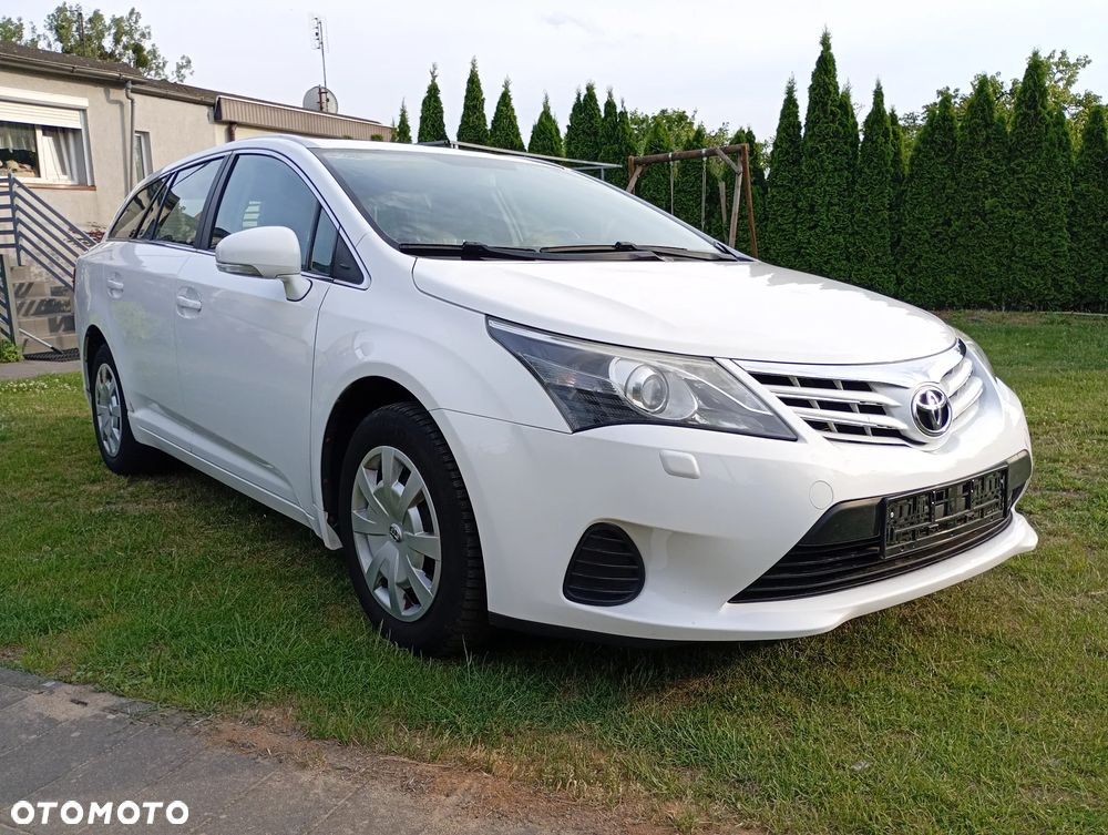 Toyota Avensis - 31
