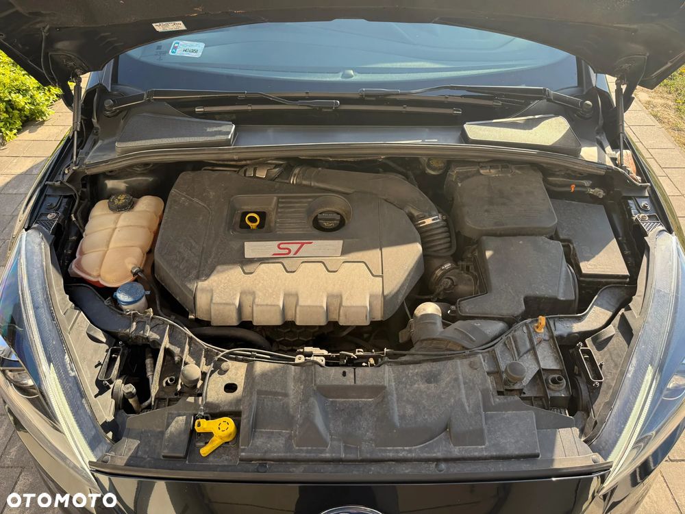 Ford Focus 2.0 EcoBoost ST - 10