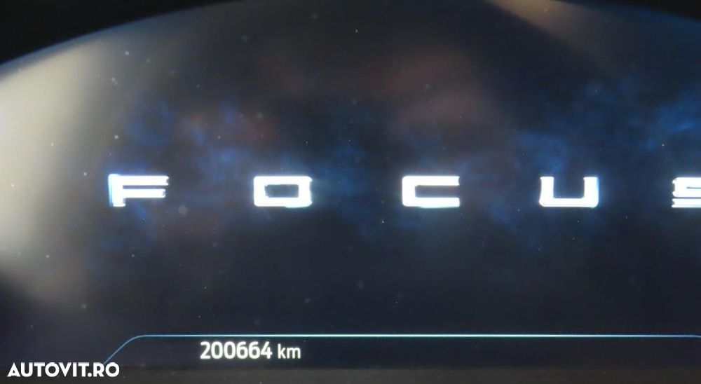 Ford Focus 1.0 EcoBoost MHEV ST-Line - 12