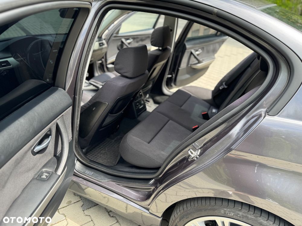 BMW Seria 3 - 12