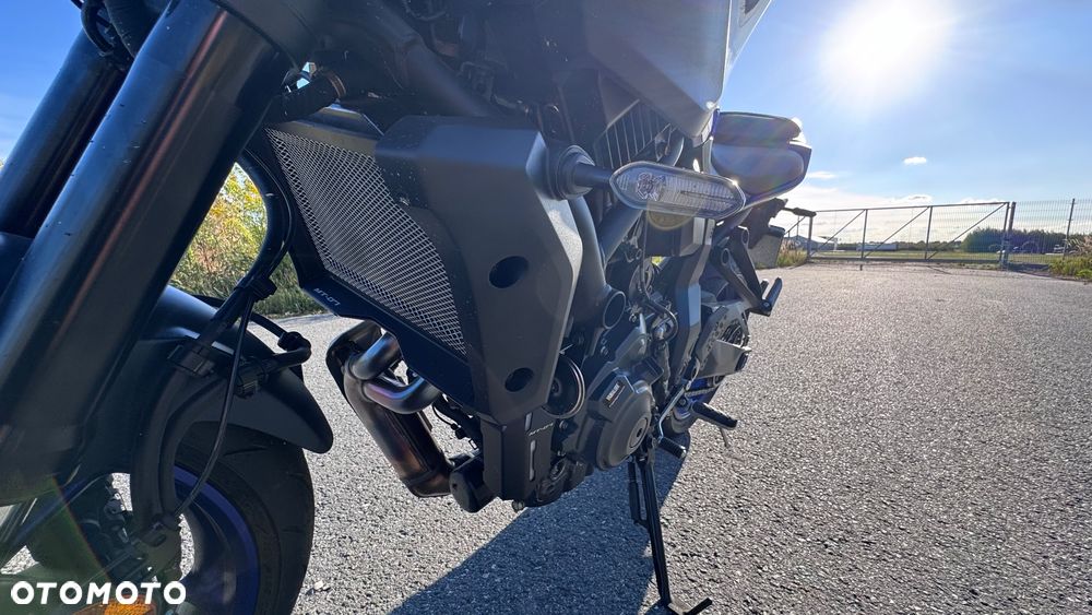 Yamaha MT - 7