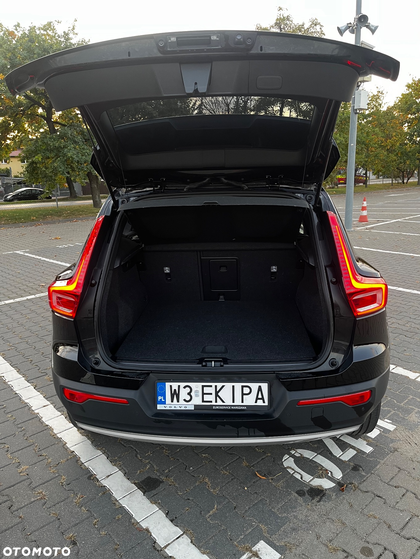 Volvo XC 40 B4 B Momentum - 11
