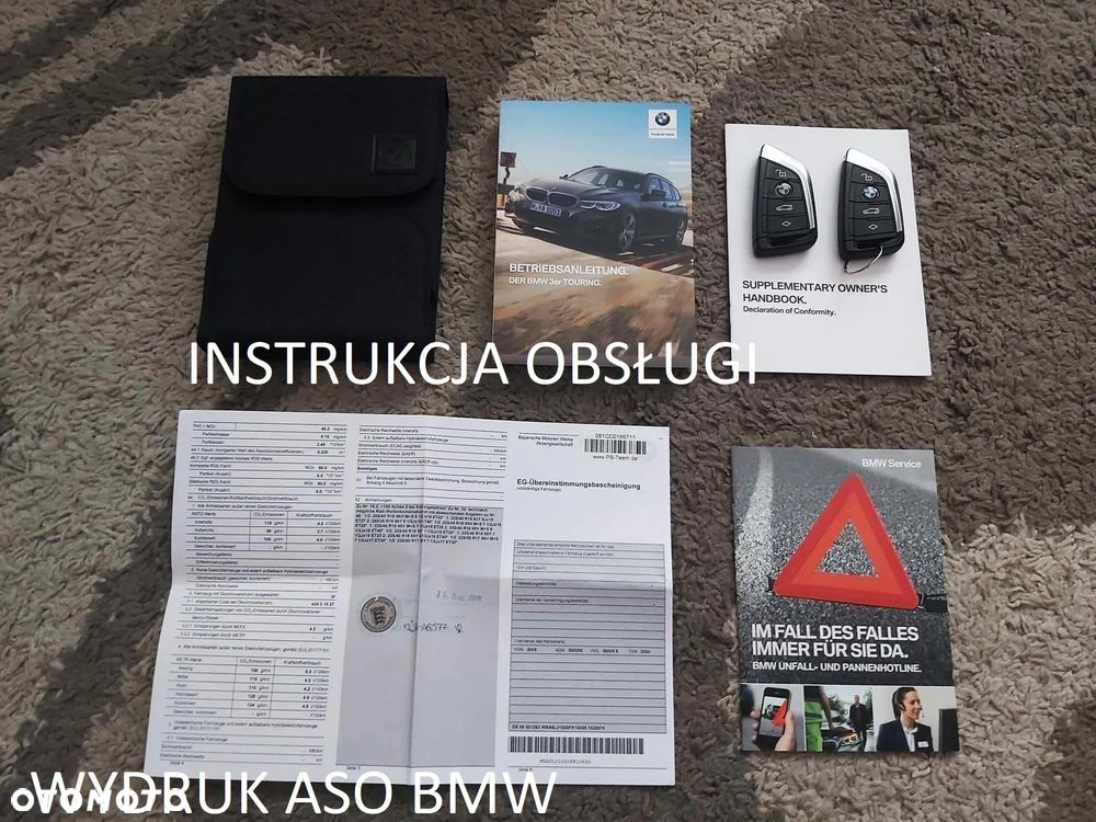 BMW Seria 3 318d Touring Advantage - 40