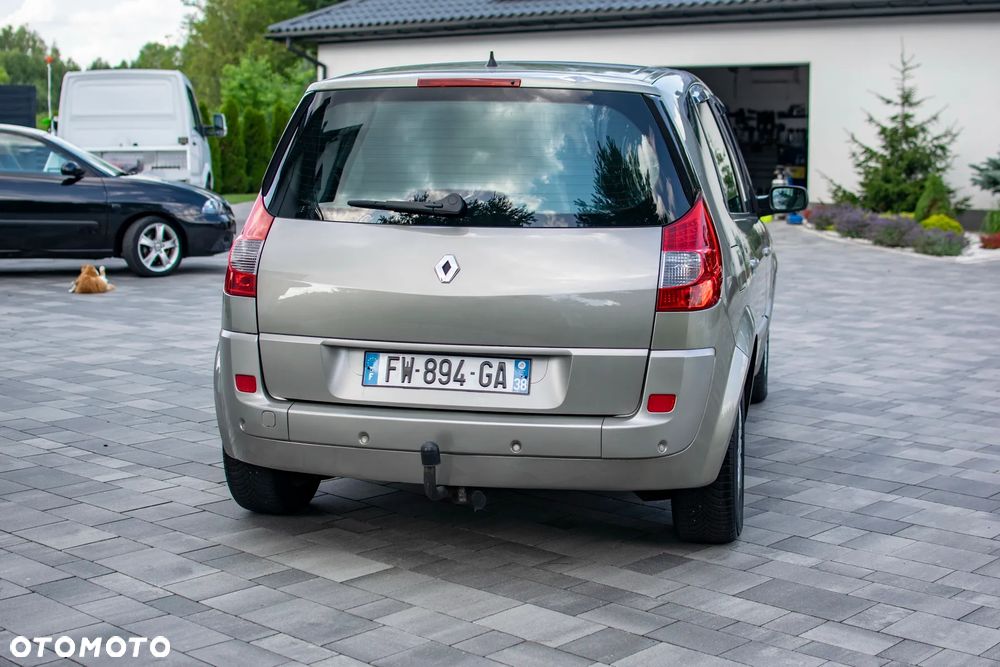 Renault Scenic - 17