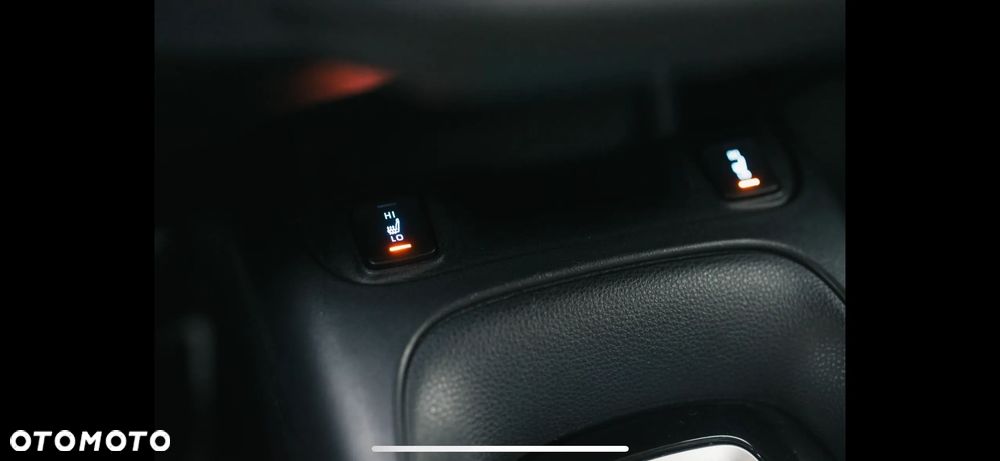 Toyota Corolla 1.8 Hybrid Comfort - 22