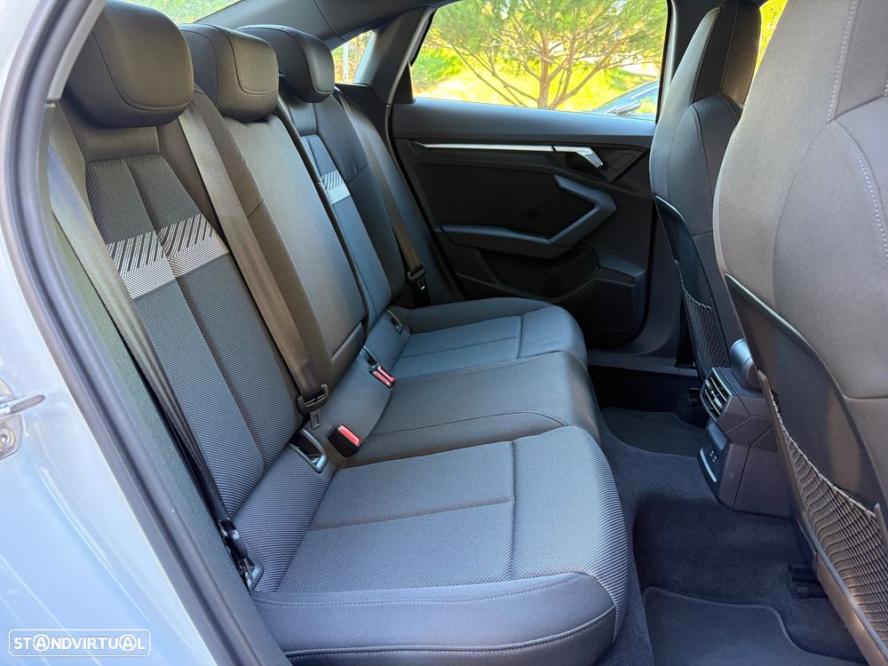 Audi A3 Limousine 35 TFSI S line S tronic - 25