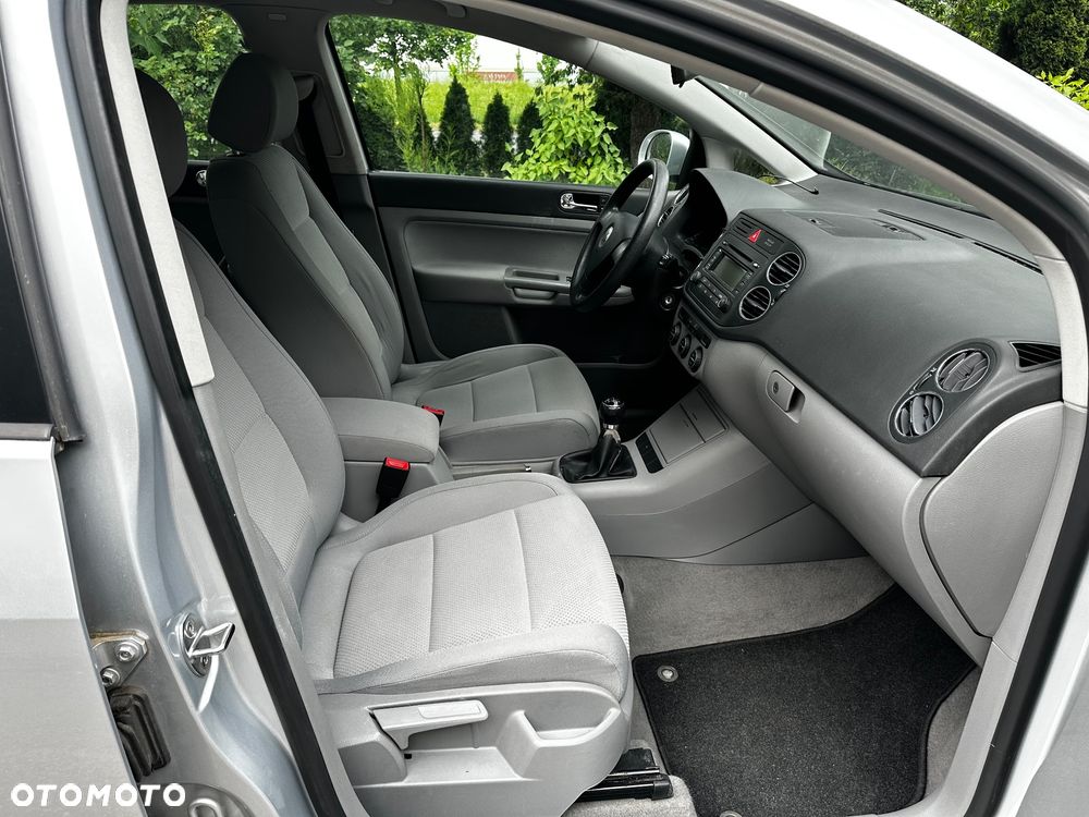 Volkswagen Golf Plus 1.6 FSI Comfortline - 14