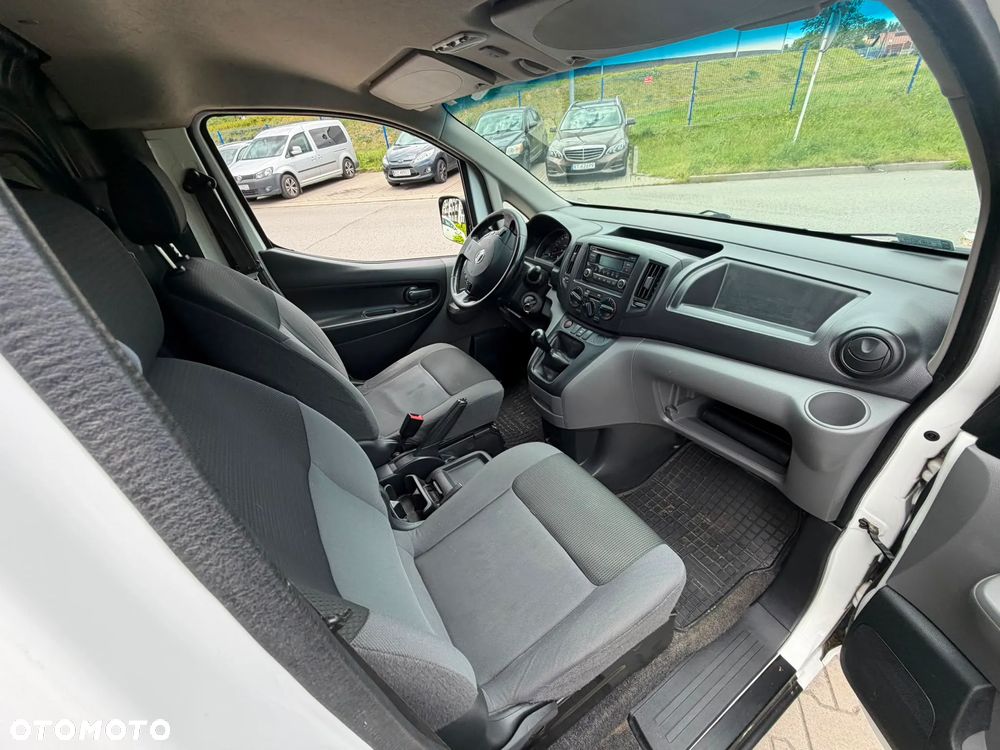 Nissan NV 200 - 18