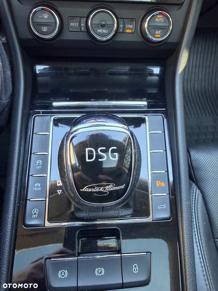Skoda Superb 2.0 TDI L&K DSG - 11