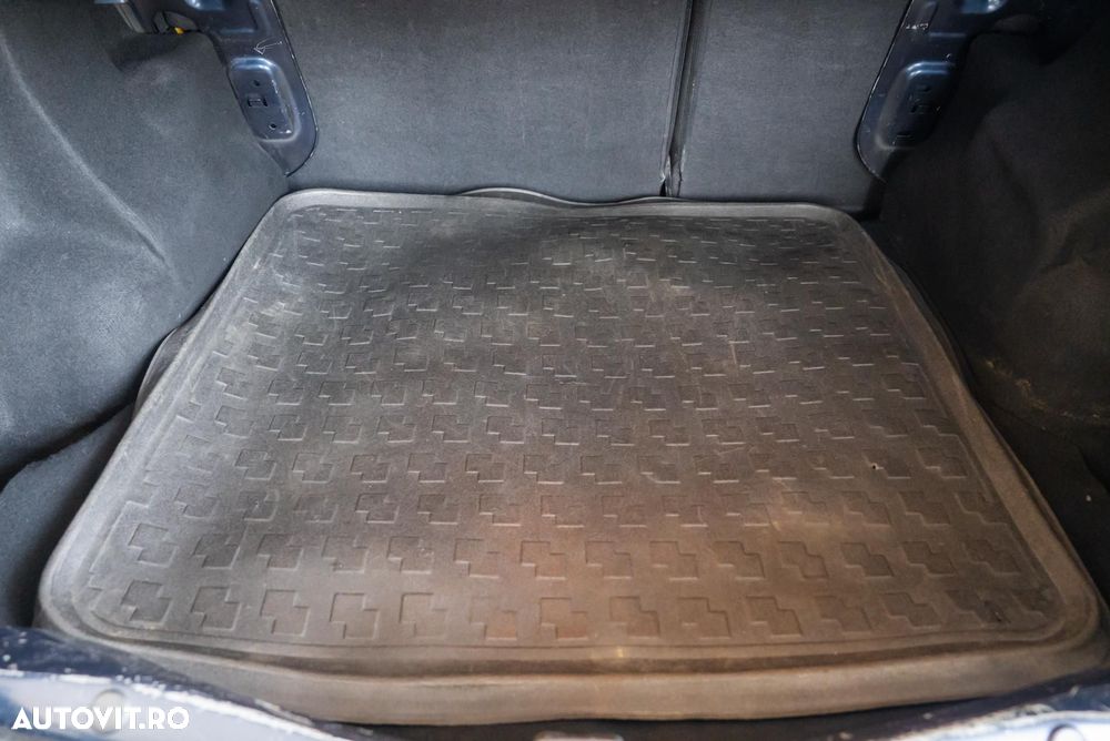 Dacia Logan MCV 1.5 dCi 75 CP Ambiance - 13