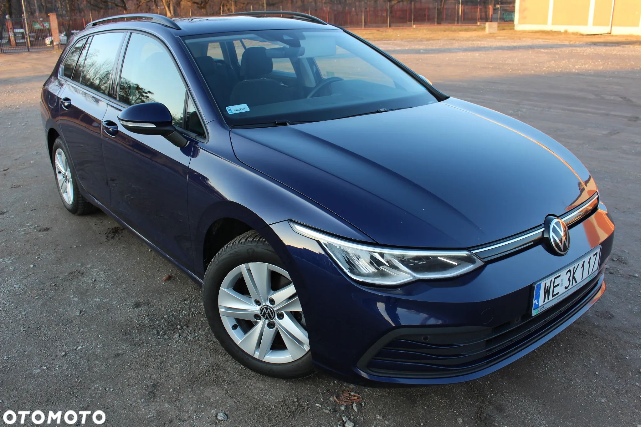 Volkswagen Golf VIII 1.0 TSI Life - 1