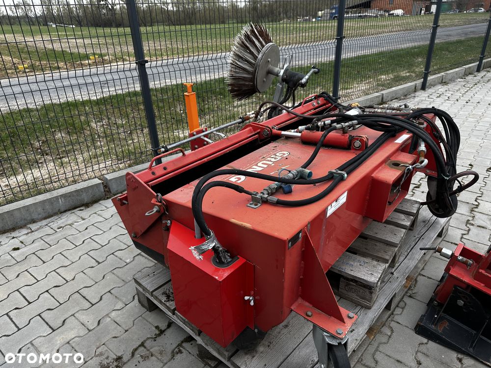 Inny GRUNIG Zamiatarka do placu - 2