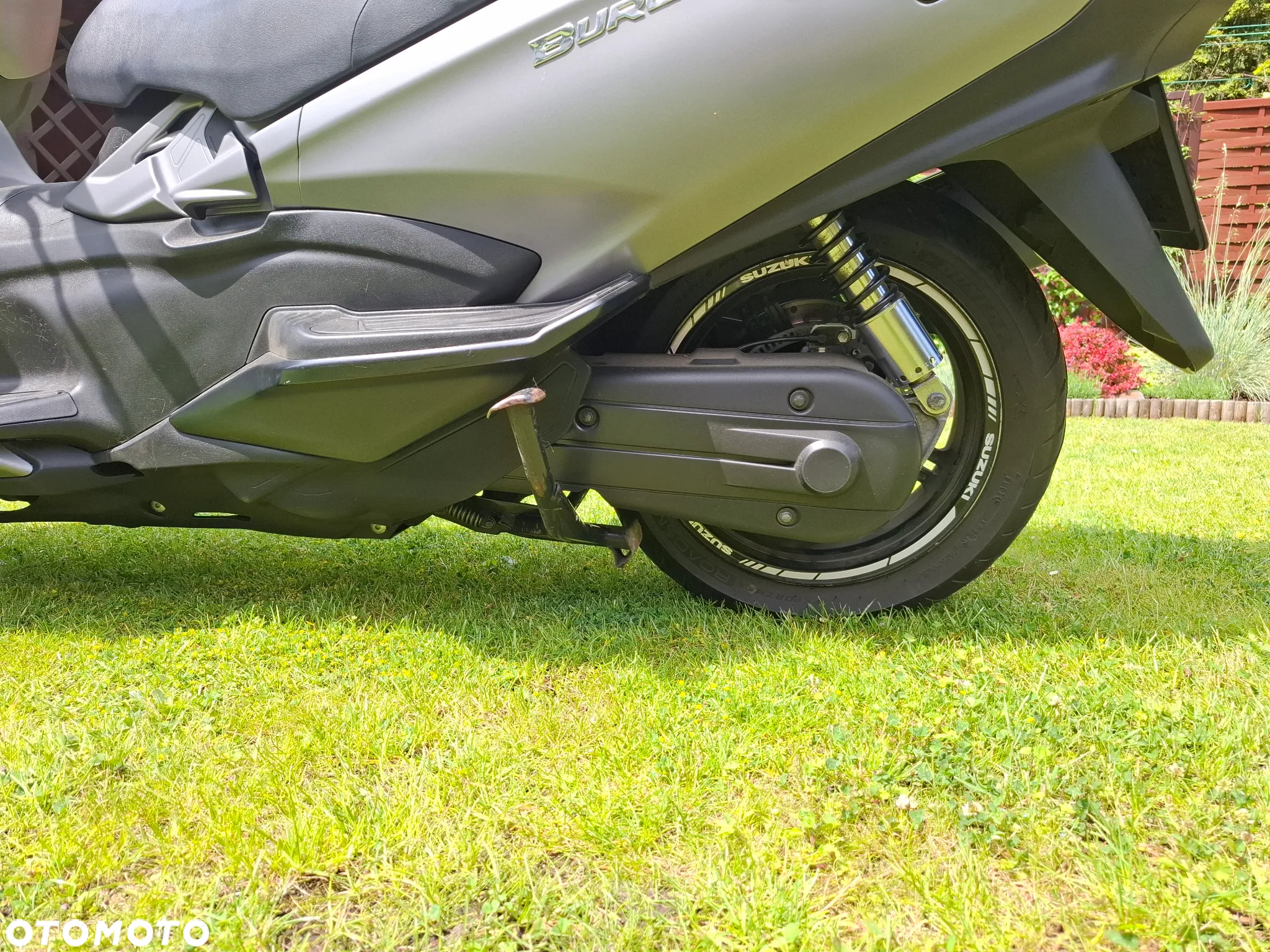 Suzuki Burgman - 19