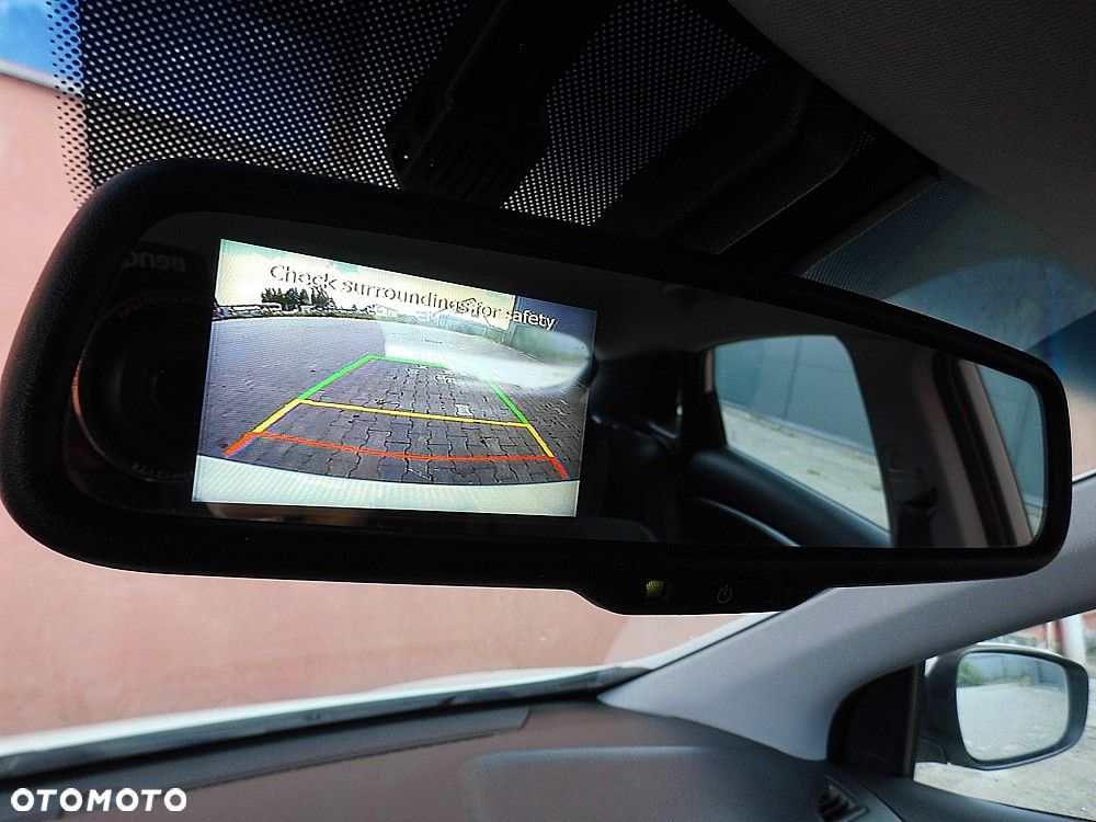 Hyundai i30 1.6 CRDi Fifa World Cup Edition - 29