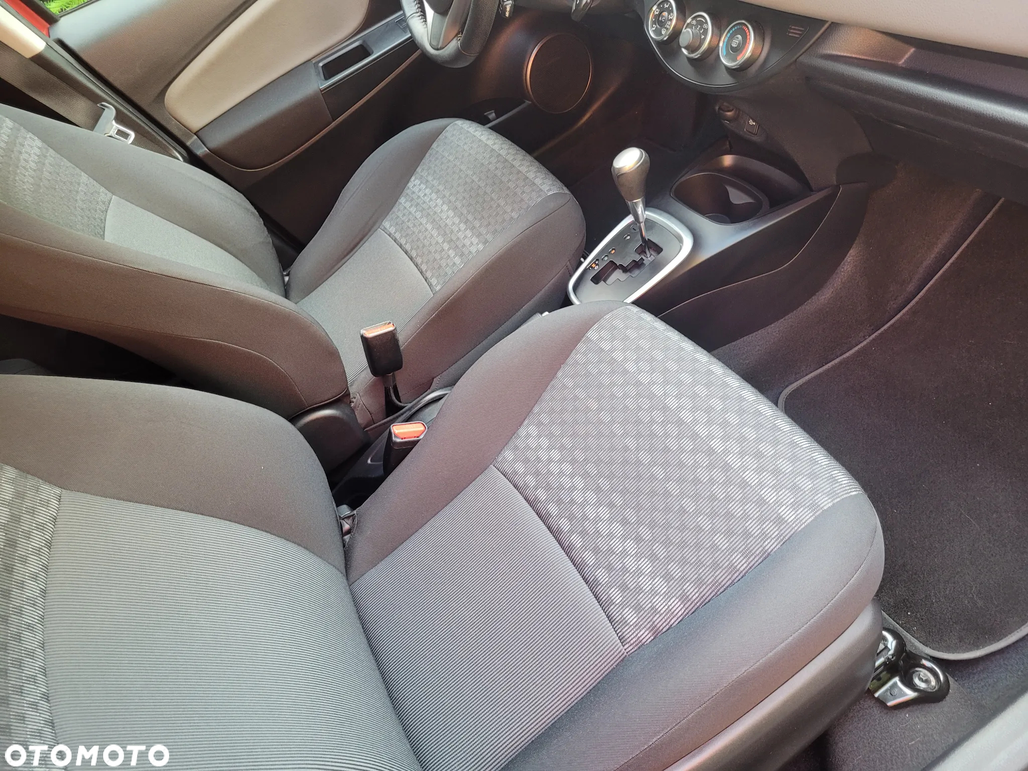 Toyota Yaris 1.33 VVT-i Multidrive S Comfort - 11