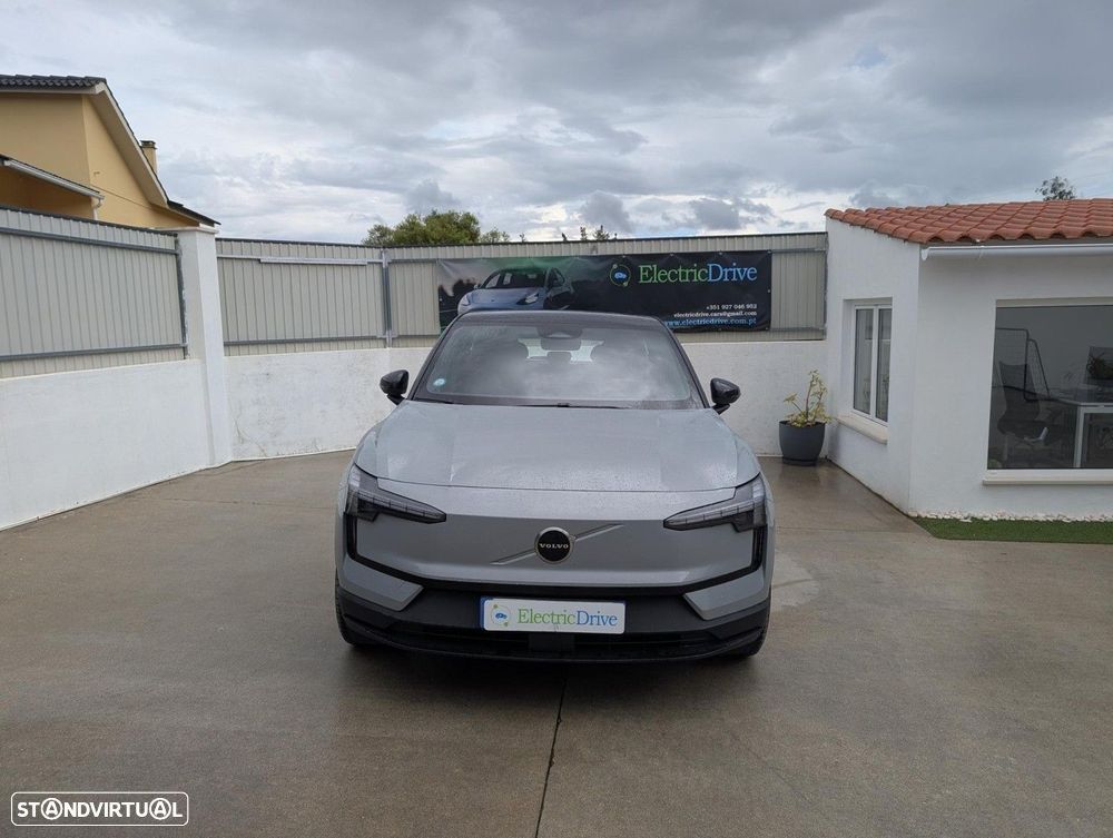Volvo EX30 69 kWh Single Motor Extended Range Plus - 4