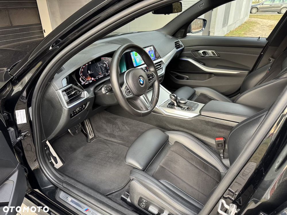 BMW Seria 3 318d M Sport - 12