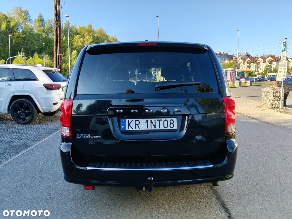 Dodge Grand Caravan - 3