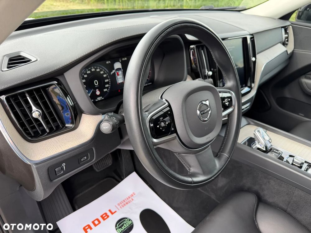Volvo XC 60 B6 B AWD Inscription - 5