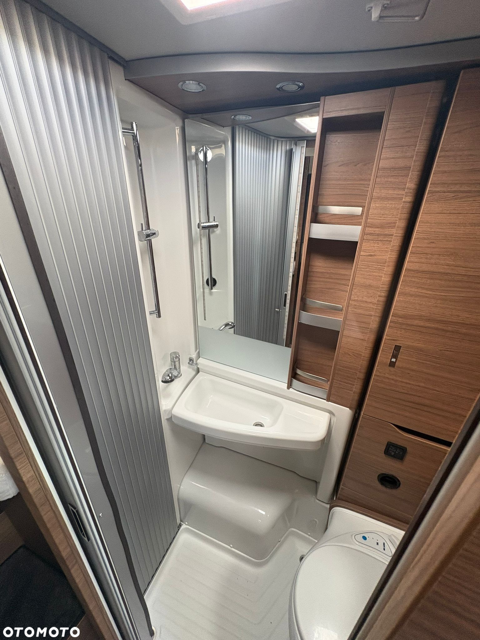 KNAUS VAN TI MAN 640 MEG VANSATION - 25