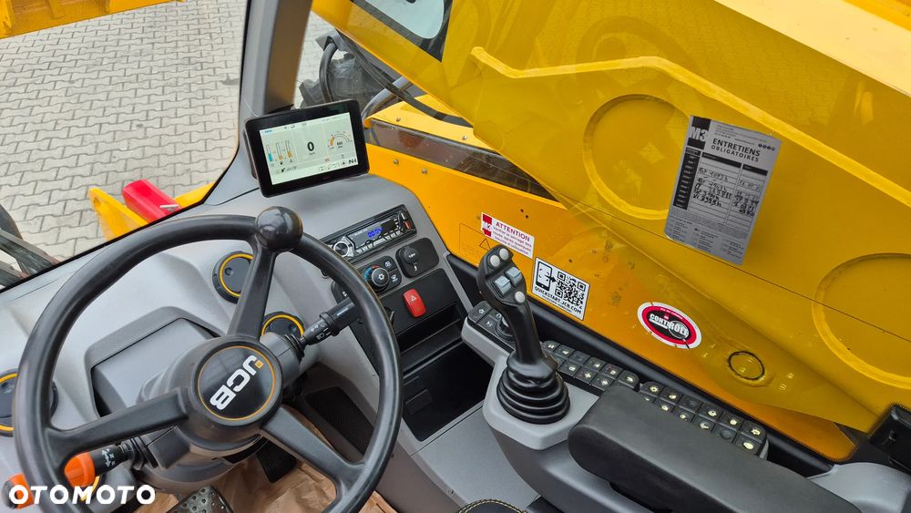 JCB 532-70 AGRI 2019R - 14