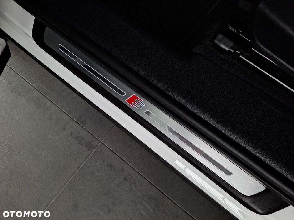 Audi Q3 Sportback 40 TDI Quattro S Line S tronic - 22