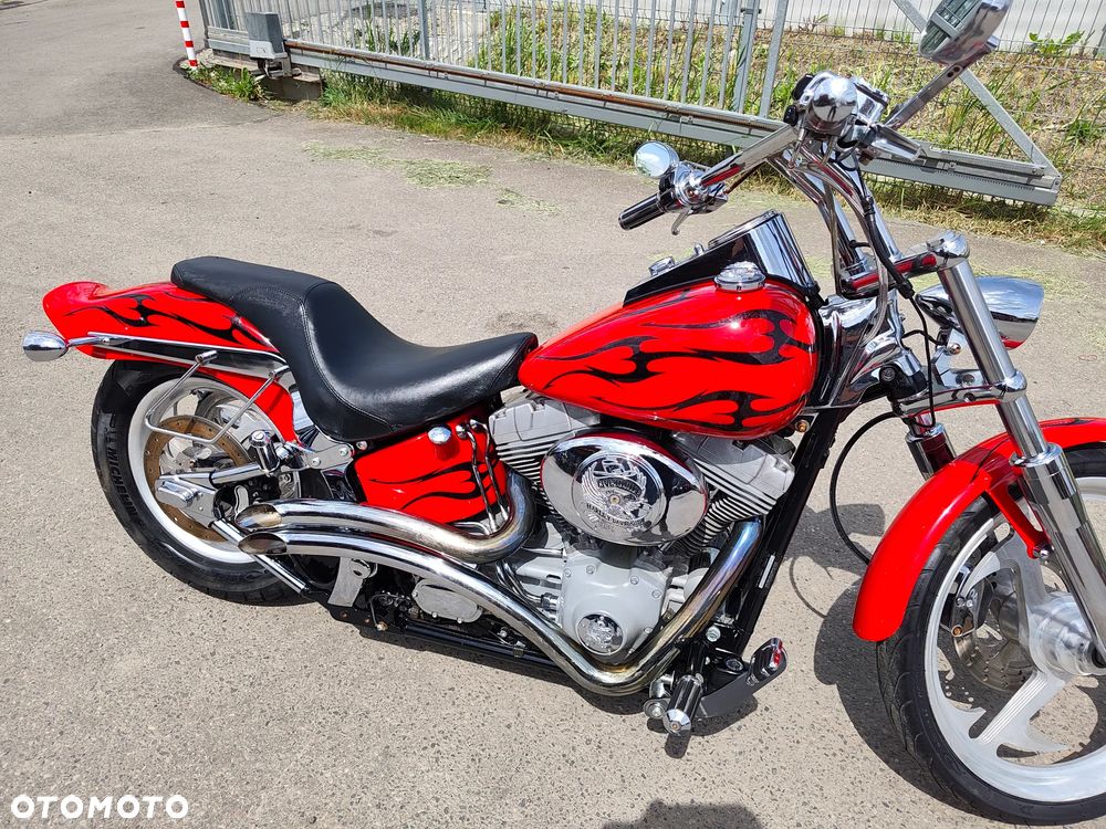 Harley-Davidson V-Rod Night Rod - 3