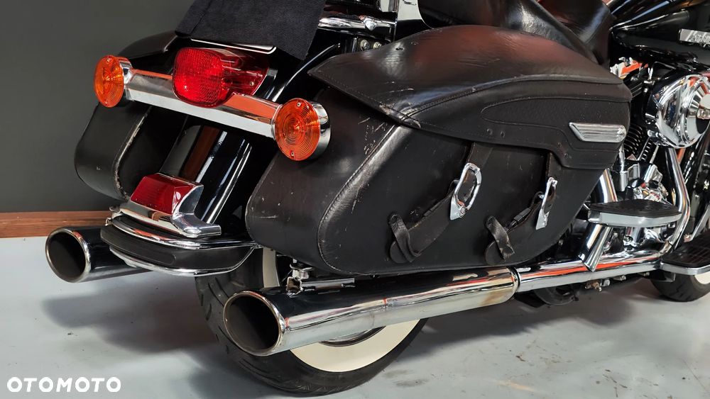 Harley-Davidson Touring Road King - 27