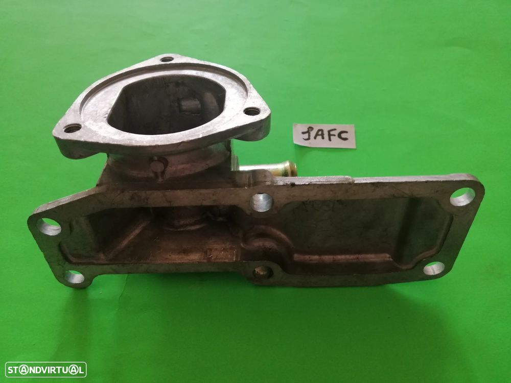 Falange caixa do termostato Isuzu NKR55 3.3 4BC2 - 2