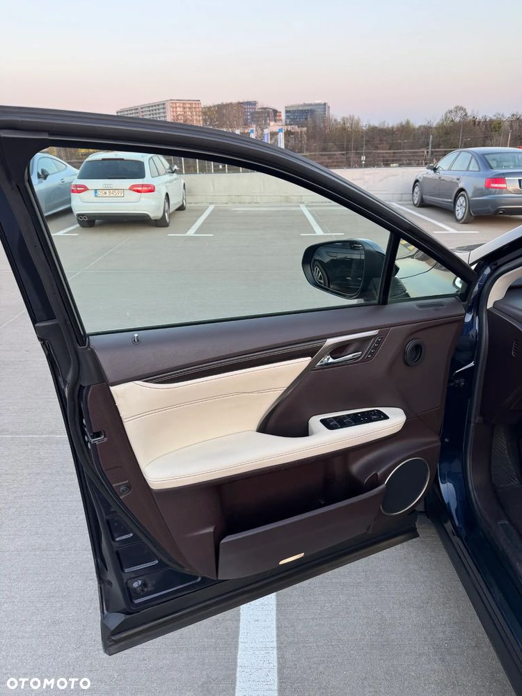 Lexus RX 450h L Elegance - 25