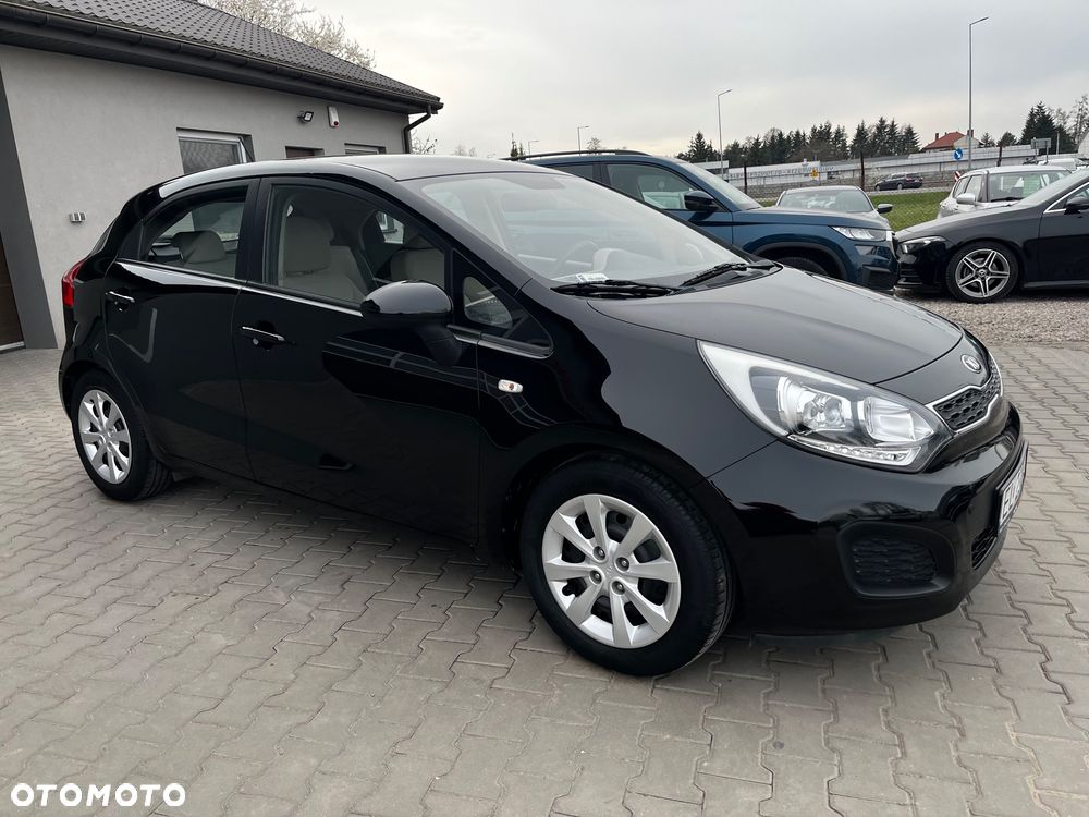 Kia Rio 1.2 M - 10