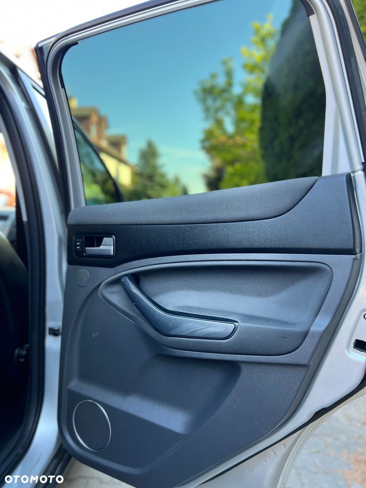 Ford Kuga 2.0 TDCi Trend - 18